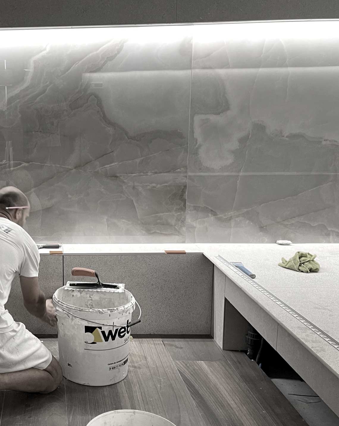 Création d'un SPA sur-mesure, travaux de rénovation.