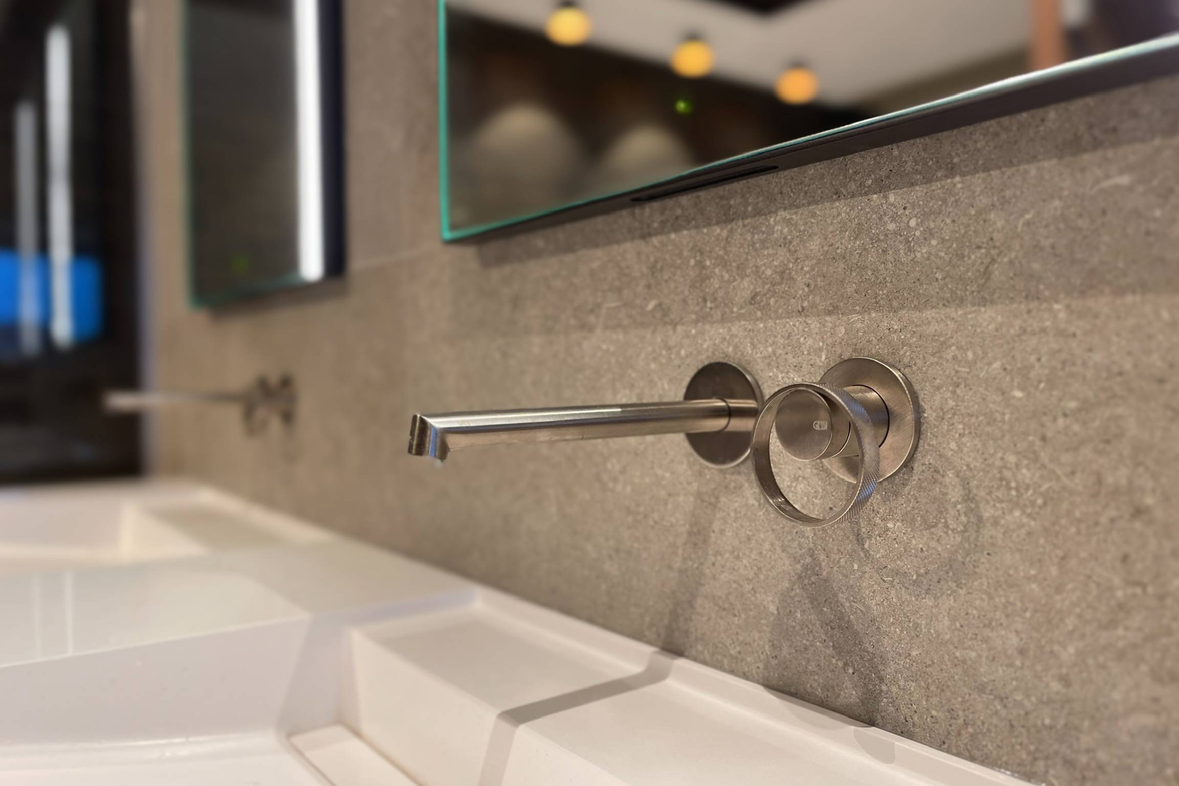 Salle de bains sur-mesure à Lyon, rénovation et agencement