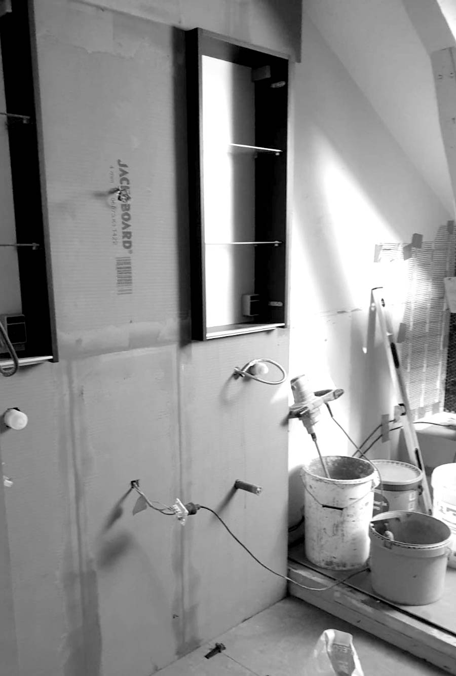 Salle de bains sous les toits, travaux et rénovation