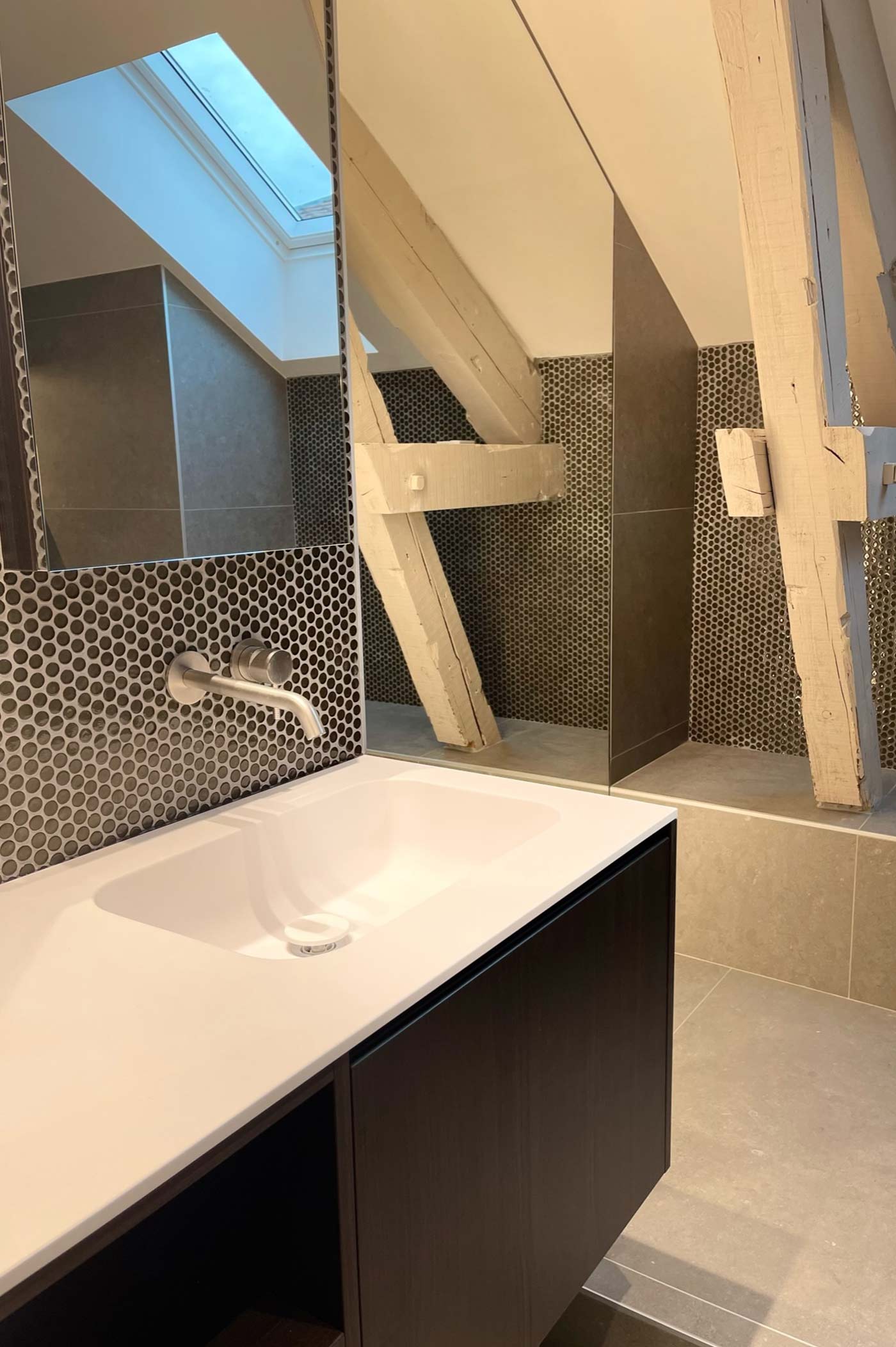 Salle de bains sous les toits, travaux et rénovation