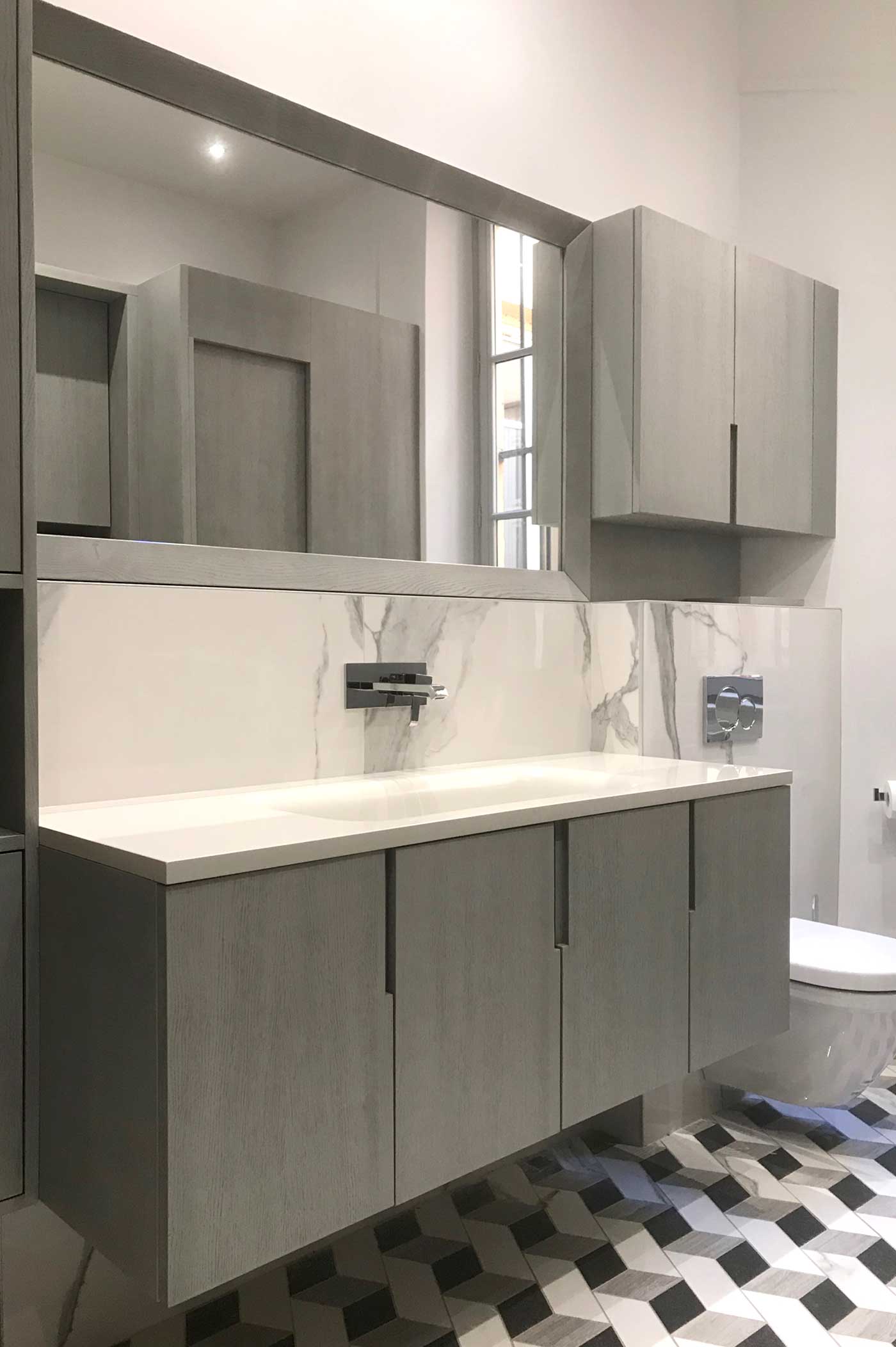 Salle de bains en marbre à Lyon