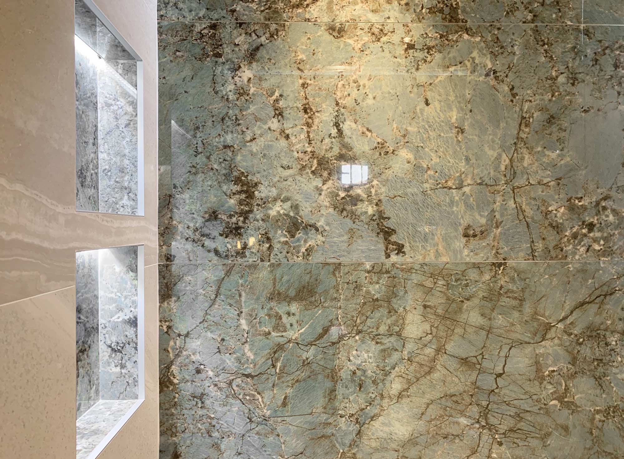 Salle de bains en marbre à Lyon