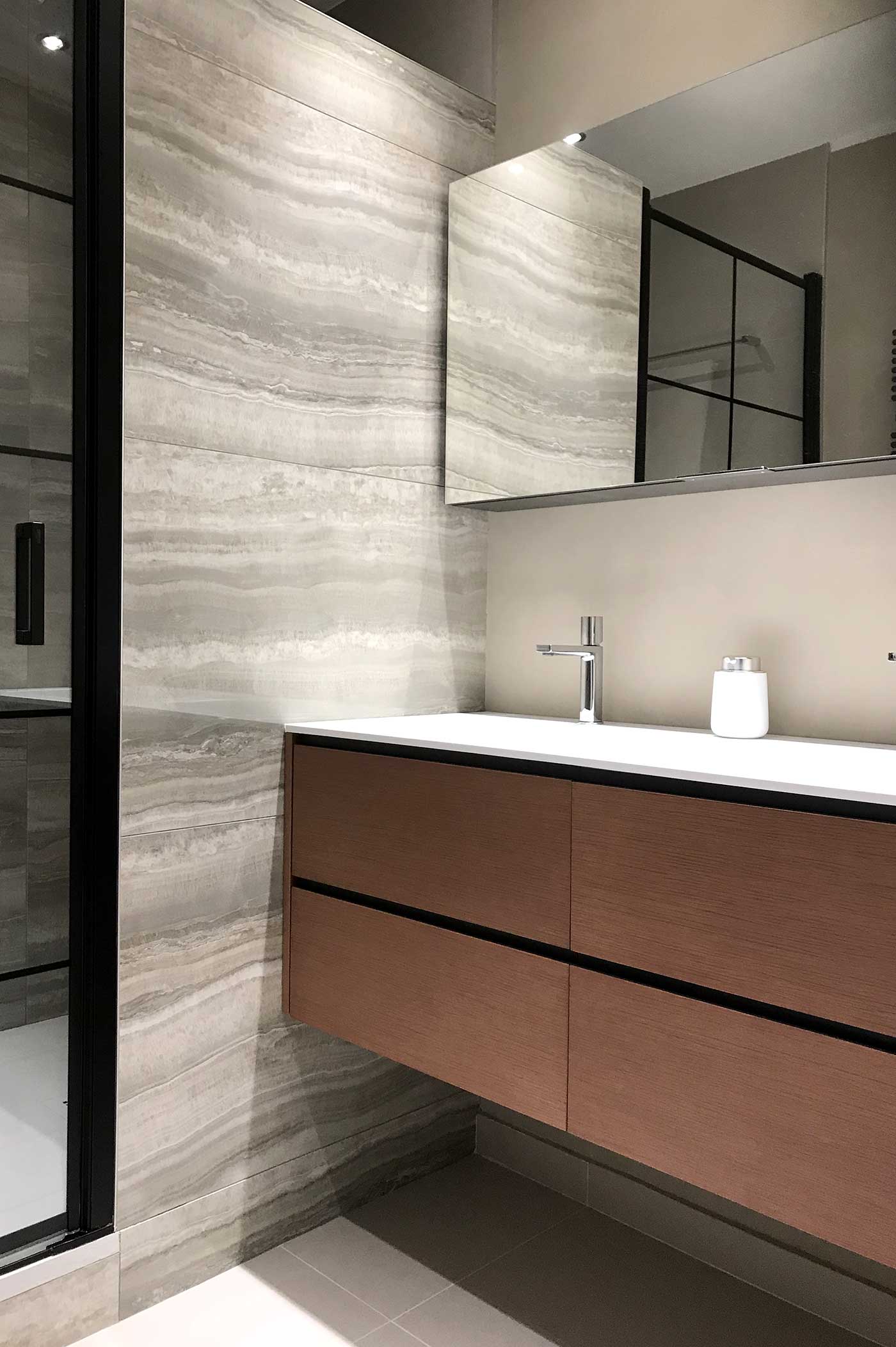 Salle de bains en marbre à Lyon