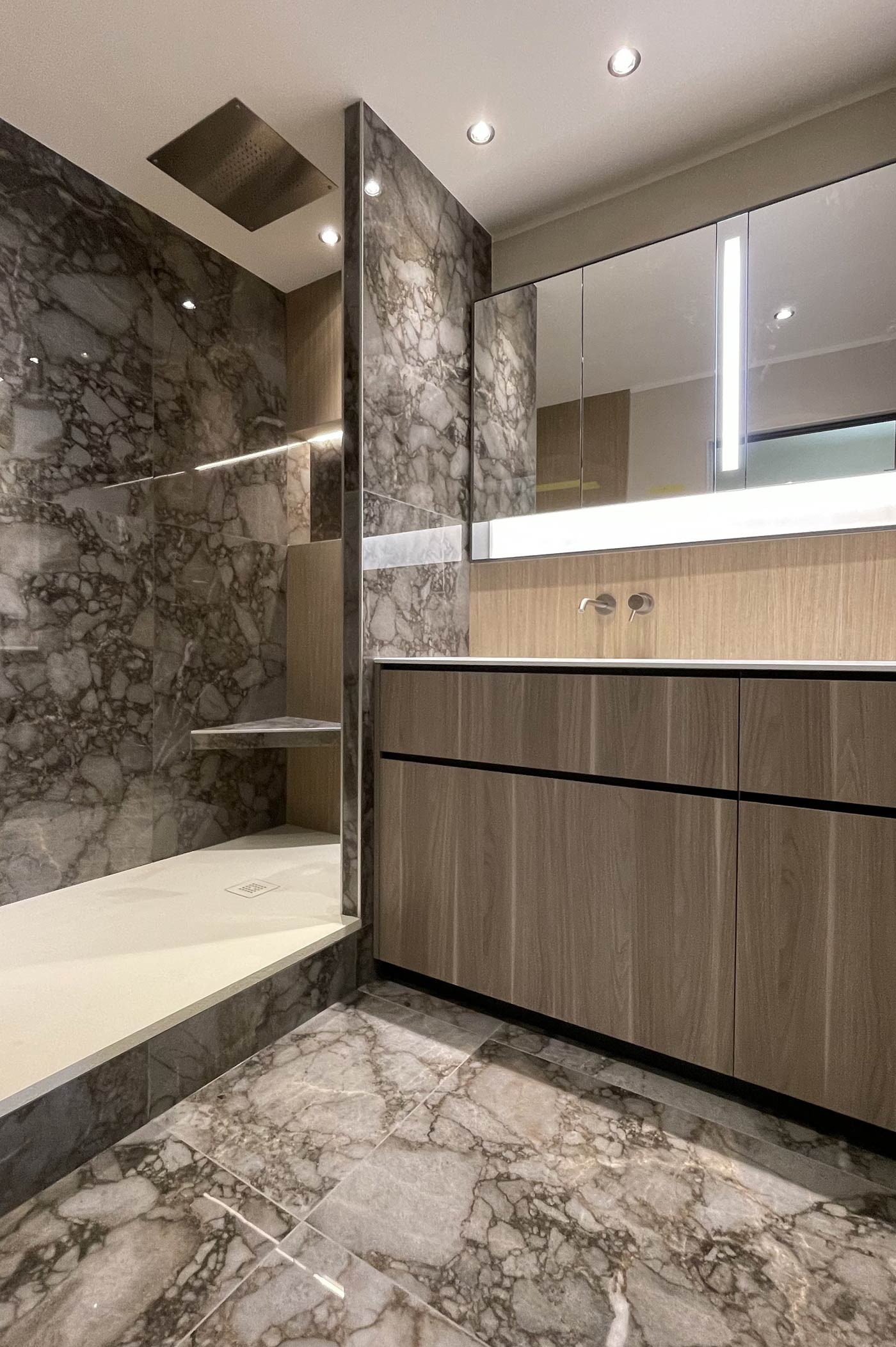 Salle de bains en marbre à Lyon