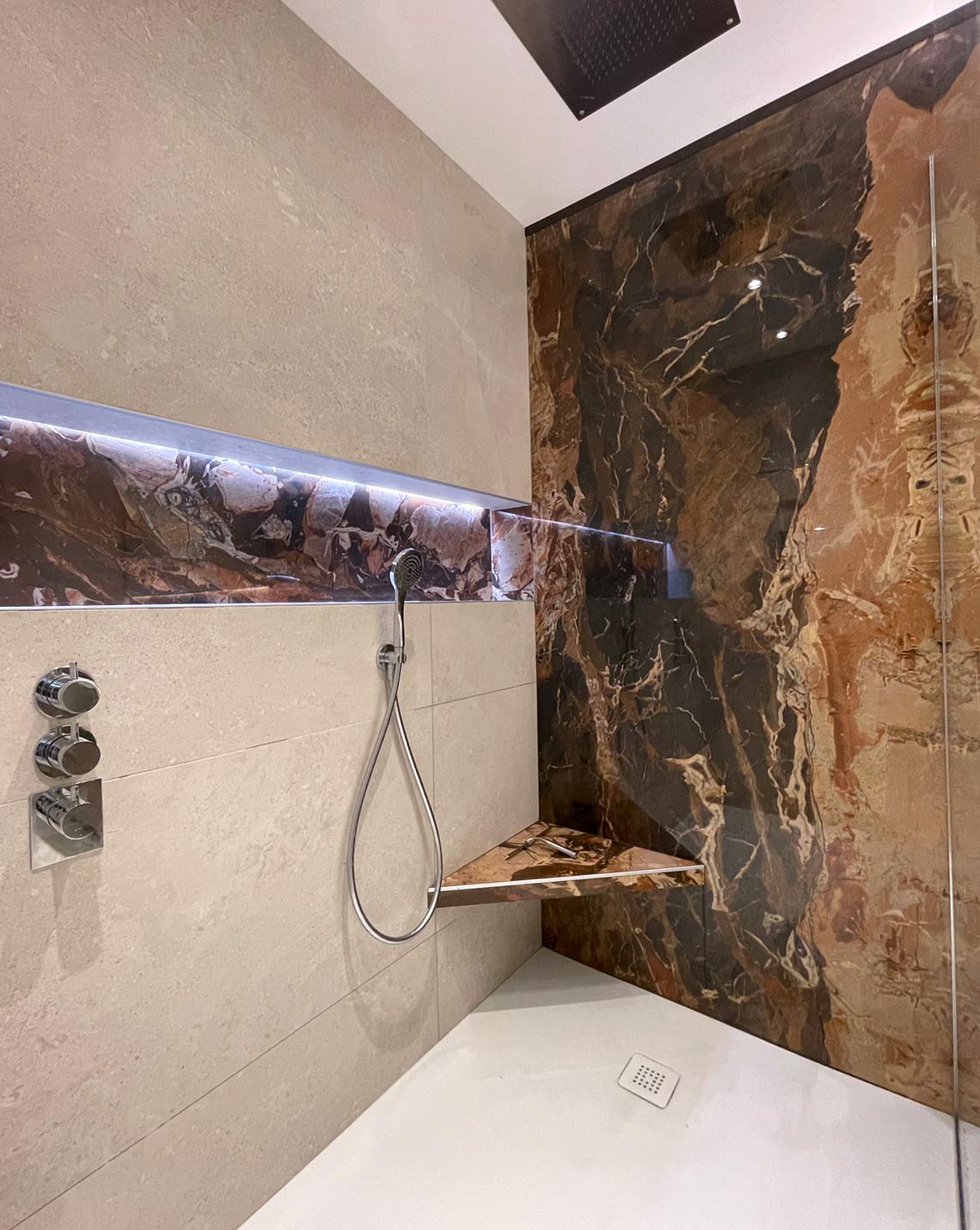 Rénovation salle de bains en Marbre à Lyon